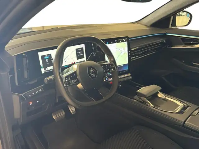Renault Austral view 7