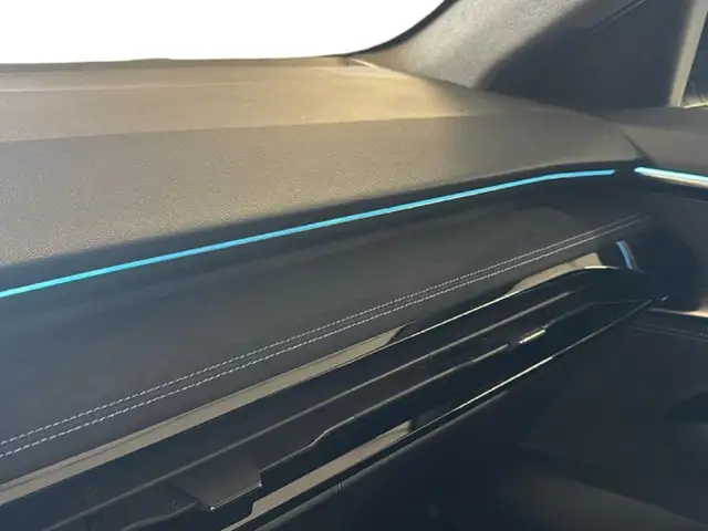 Renault Austral view 13