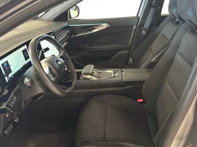 Renault Austral view 11