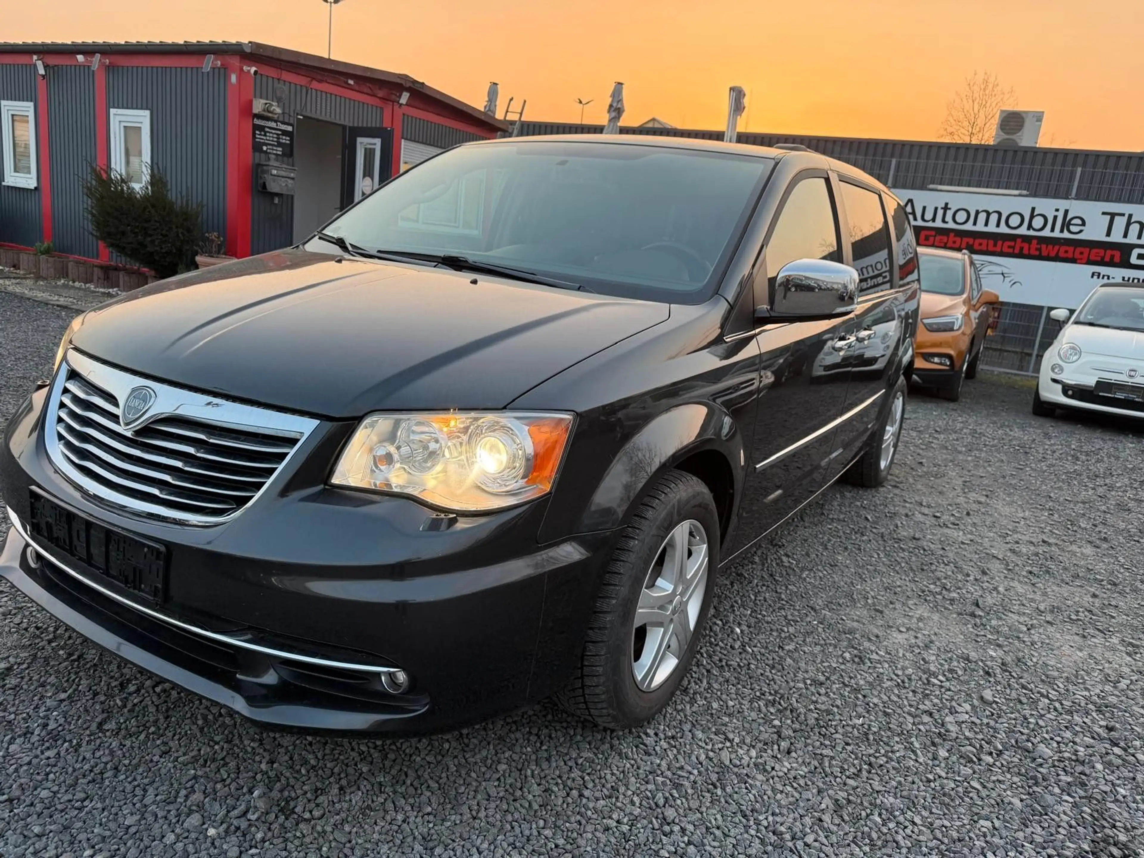 Lancia Voyager Gold/AUTOMATIK/7 SITZER/TÜV NEU — photo 6
