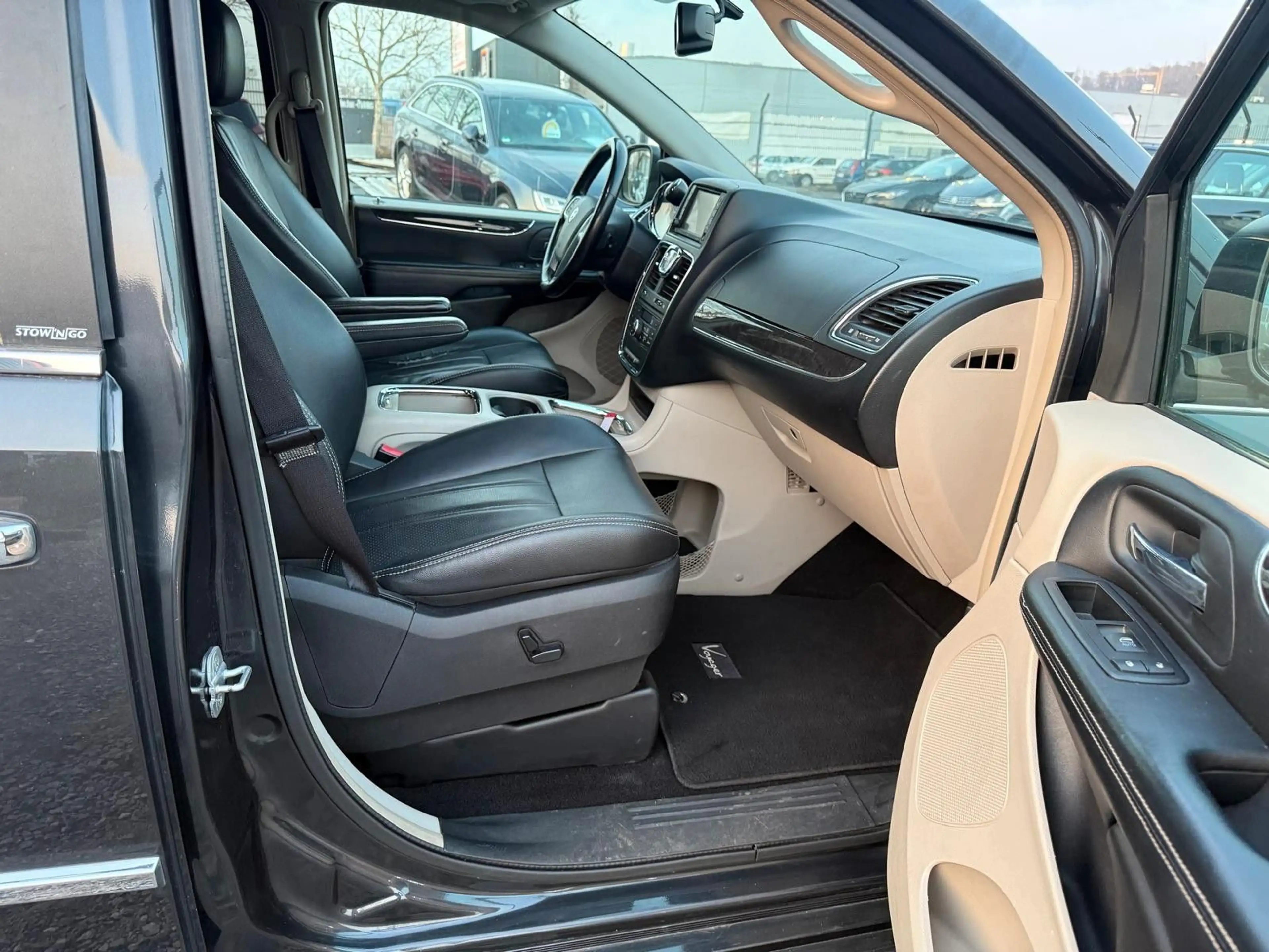 Lancia Voyager Gold/AUTOMATIK/7 SITZER/TÜV NEU — photo 14