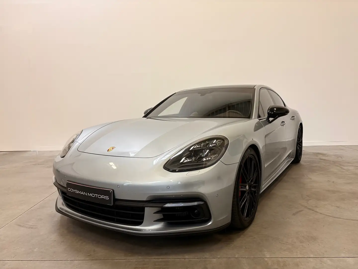 Porsche Panamera 4 E-Hybrid/21"/Pano/BOSE/Softclose/Chrono/Zetelvw. Silber - 2