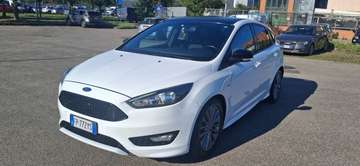 Focus 5p 1.5 tdci ST-Line Business s