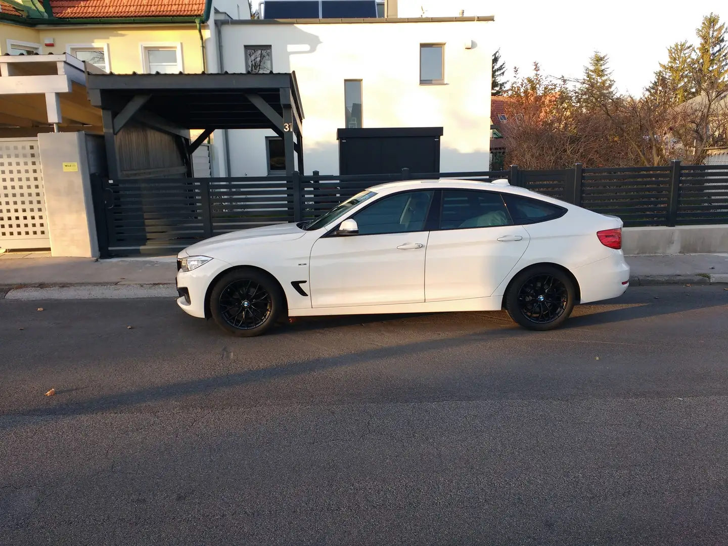 BMW 318 318d Gran Turismo Österreich-Paket Österreich-Paket Weiß - 1