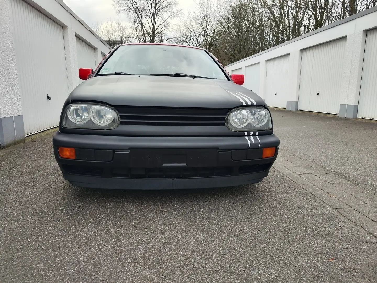 Volkswagen Golf 1.6 GL Rot - 1