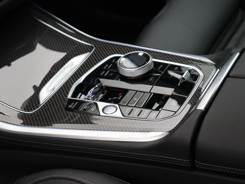BMW X5 xDrive50e — photo 10