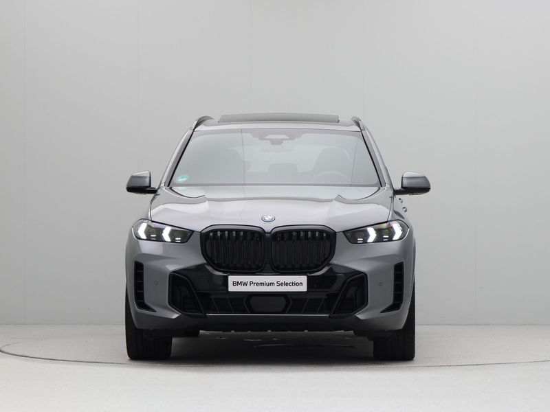 BMW X5 xDrive50e — photo 2