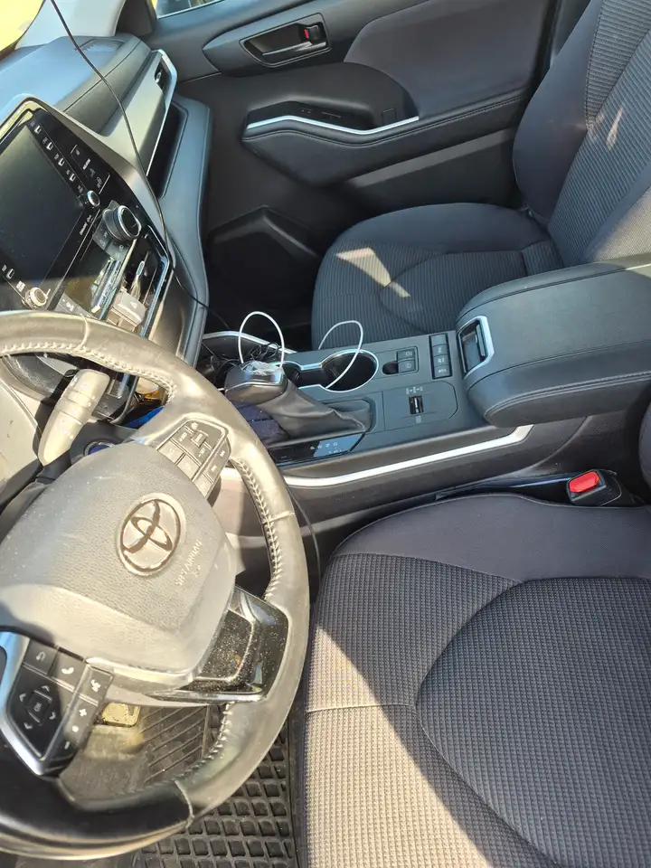 Toyota Highlander снимка Toyota Highlander