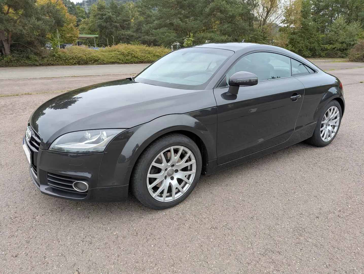 Audi TT 1.8 TFSI Coupe Grau - 1