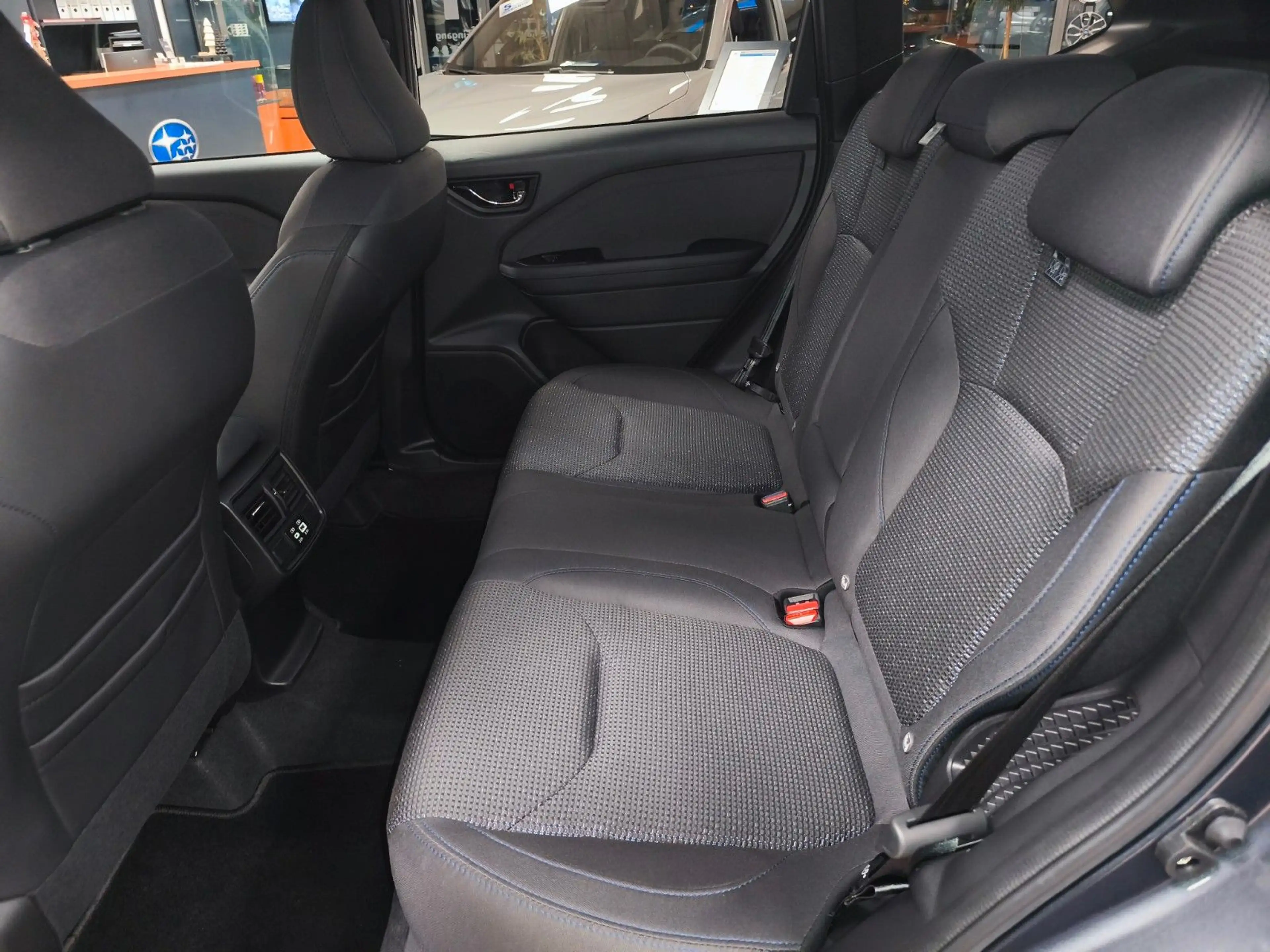 Subaru Forester 2.0 ie Exclusive | LED | Navi — photo 13