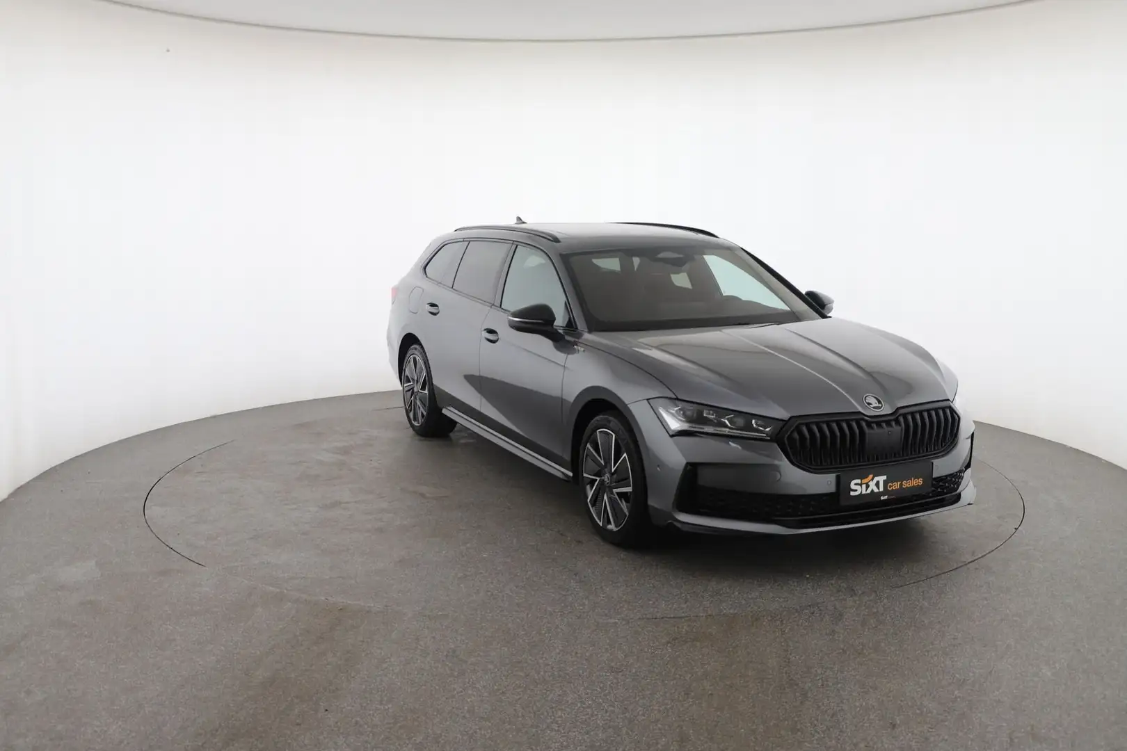 Skoda Superb Combi PHEV Sportline|AHK|ACC|Headup|Pano Grau - 1