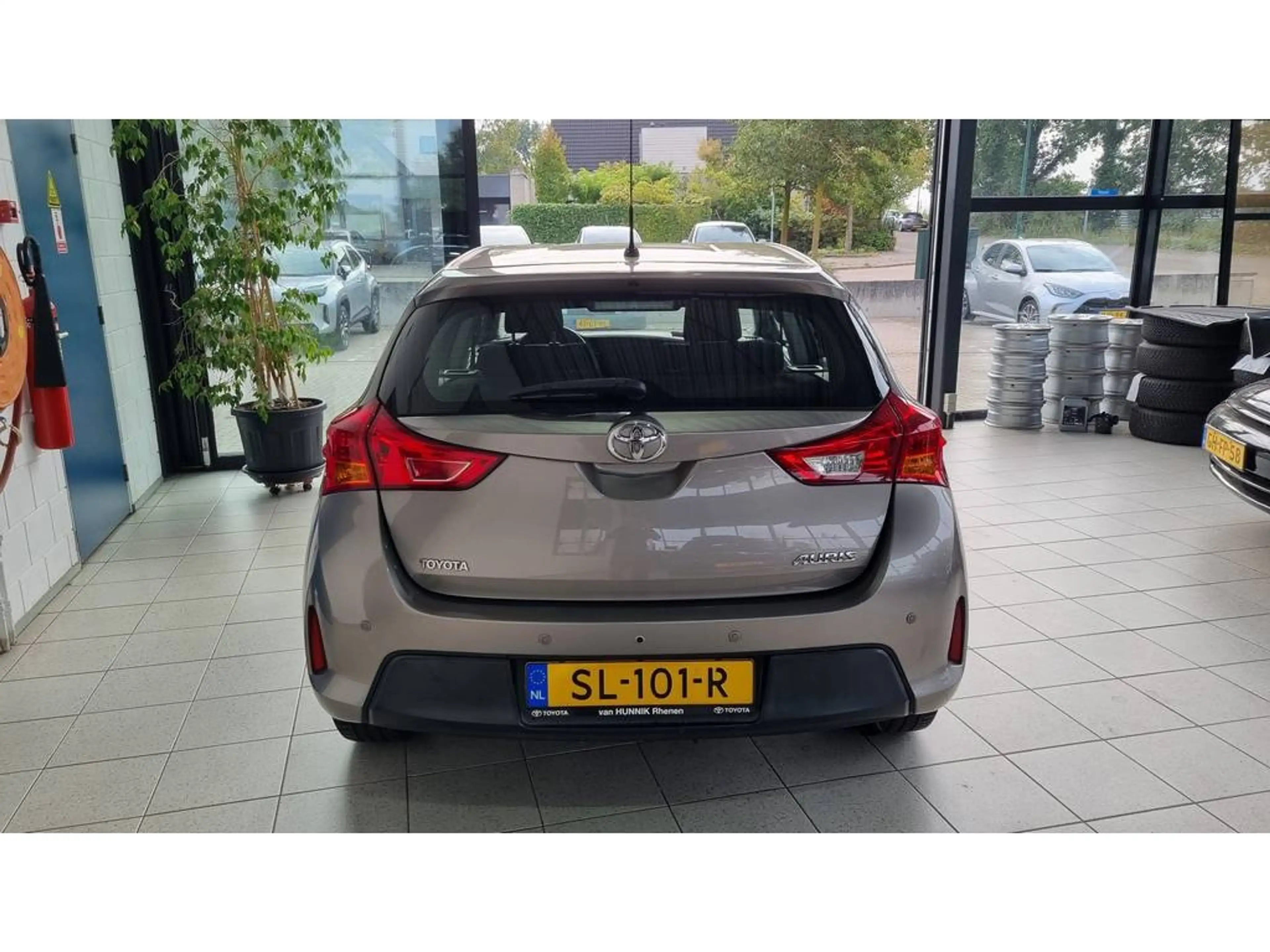 Toyota Auris 1.3 VVT-i | Climat | LM wielen | P-sensoren | Appl — photo 3