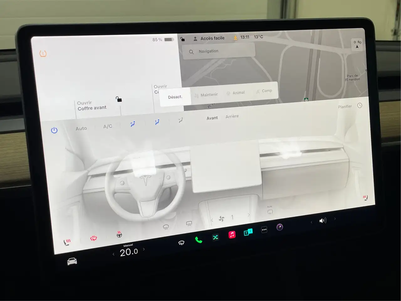 Tesla Model 3 снимка Tesla Model 3