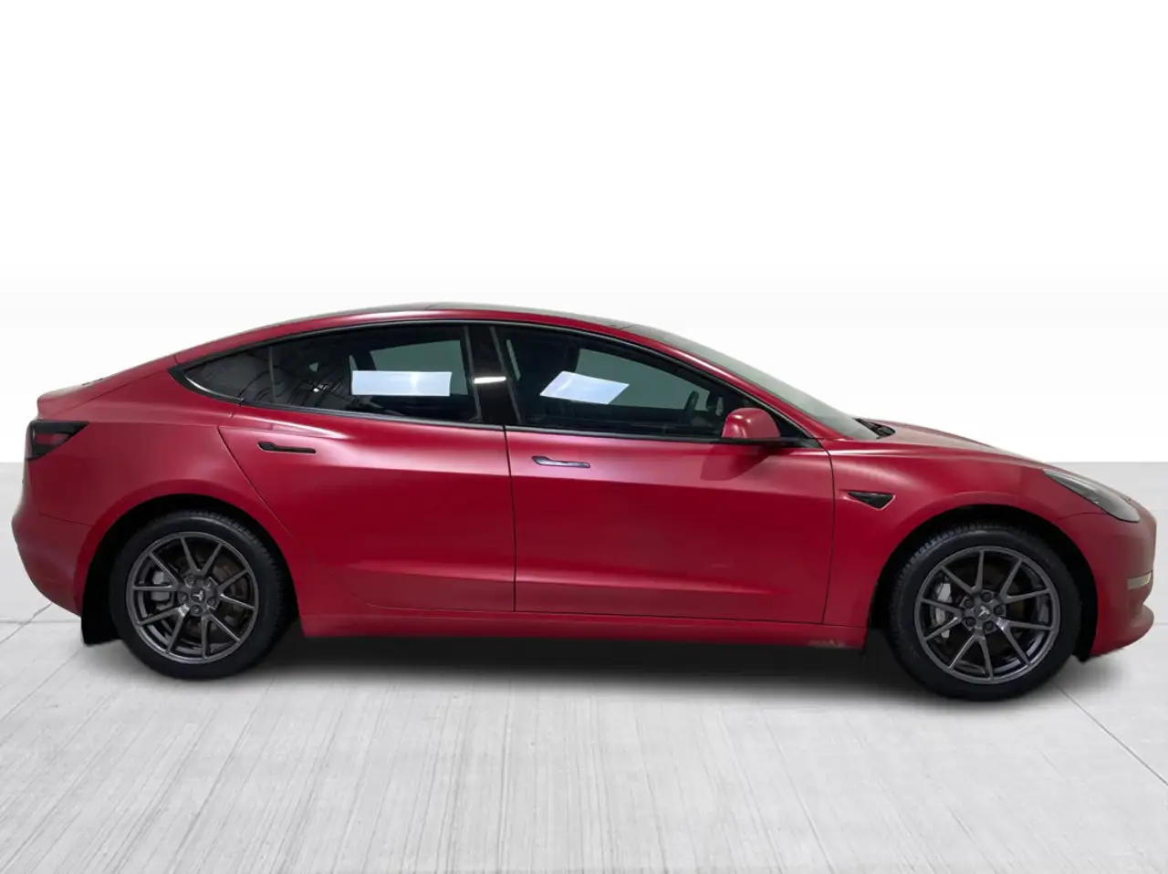 Tesla Model 3 снимка Tesla Model 3