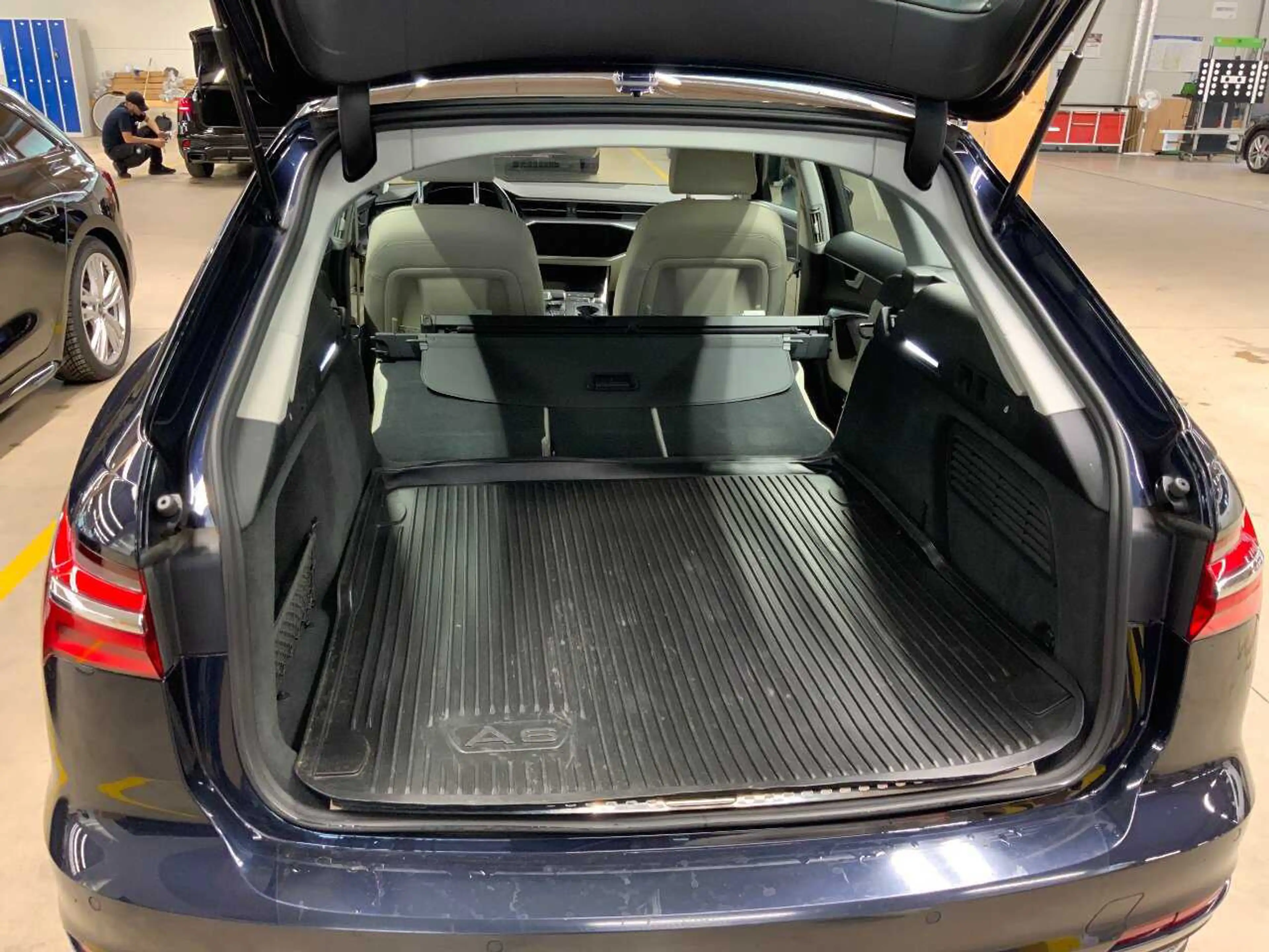 Audi A6 — photo 12
