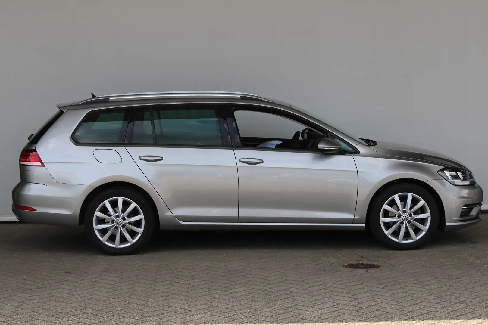 Volkswagen Golf Variant 1.0 TSI Comfortline | Cruise control adaptief | Na Gris - 2