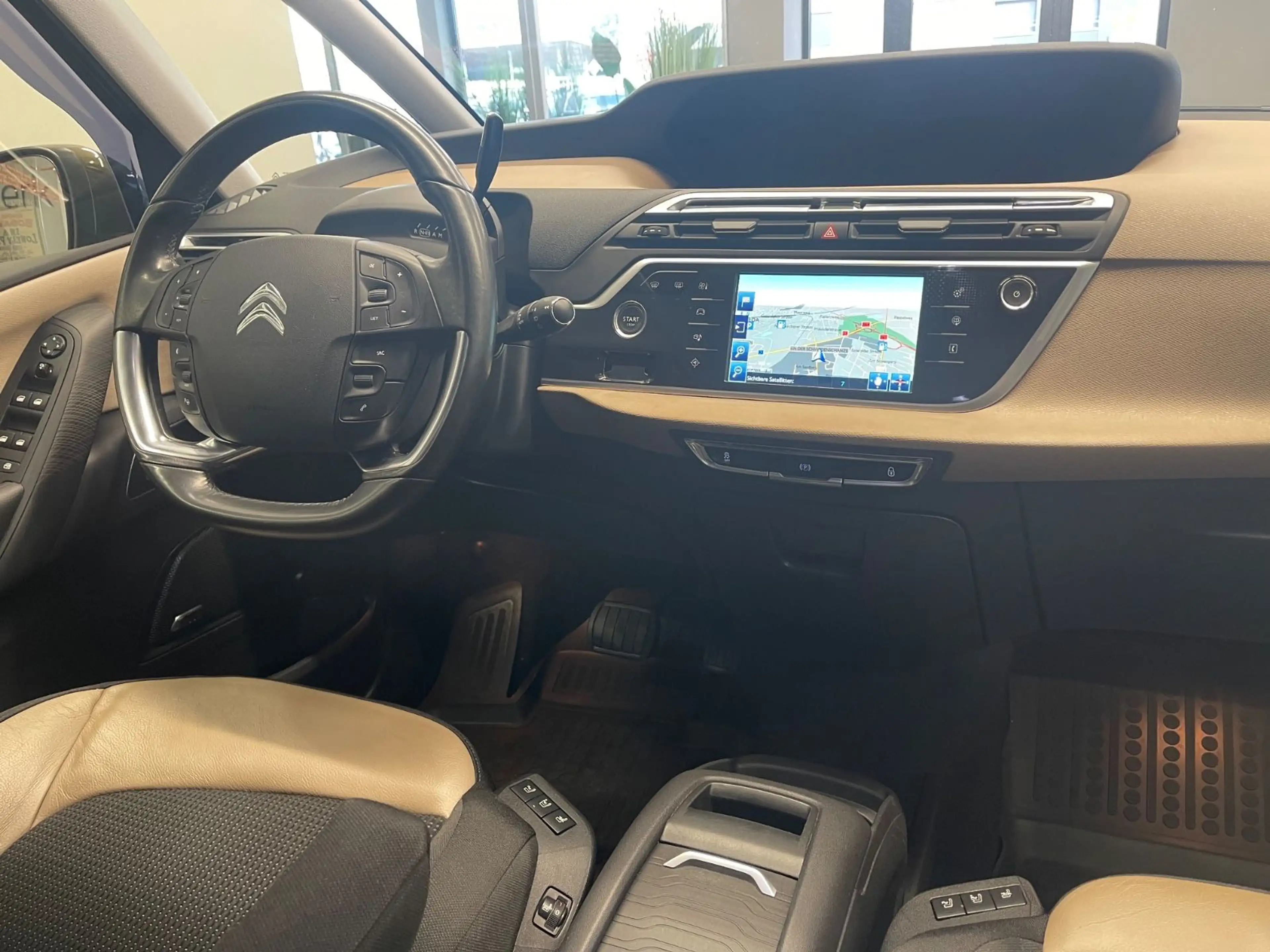 Citroen Grand C4 Picasso *AUT./Leder/Navi* — photo 11
