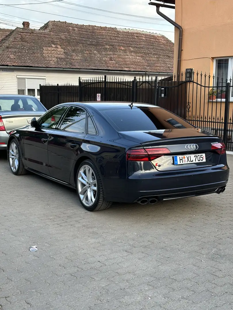Audi S8 plus - 1