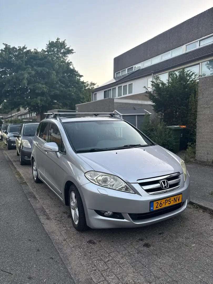 Honda FR-V 2.0i Executive Срібний - 1