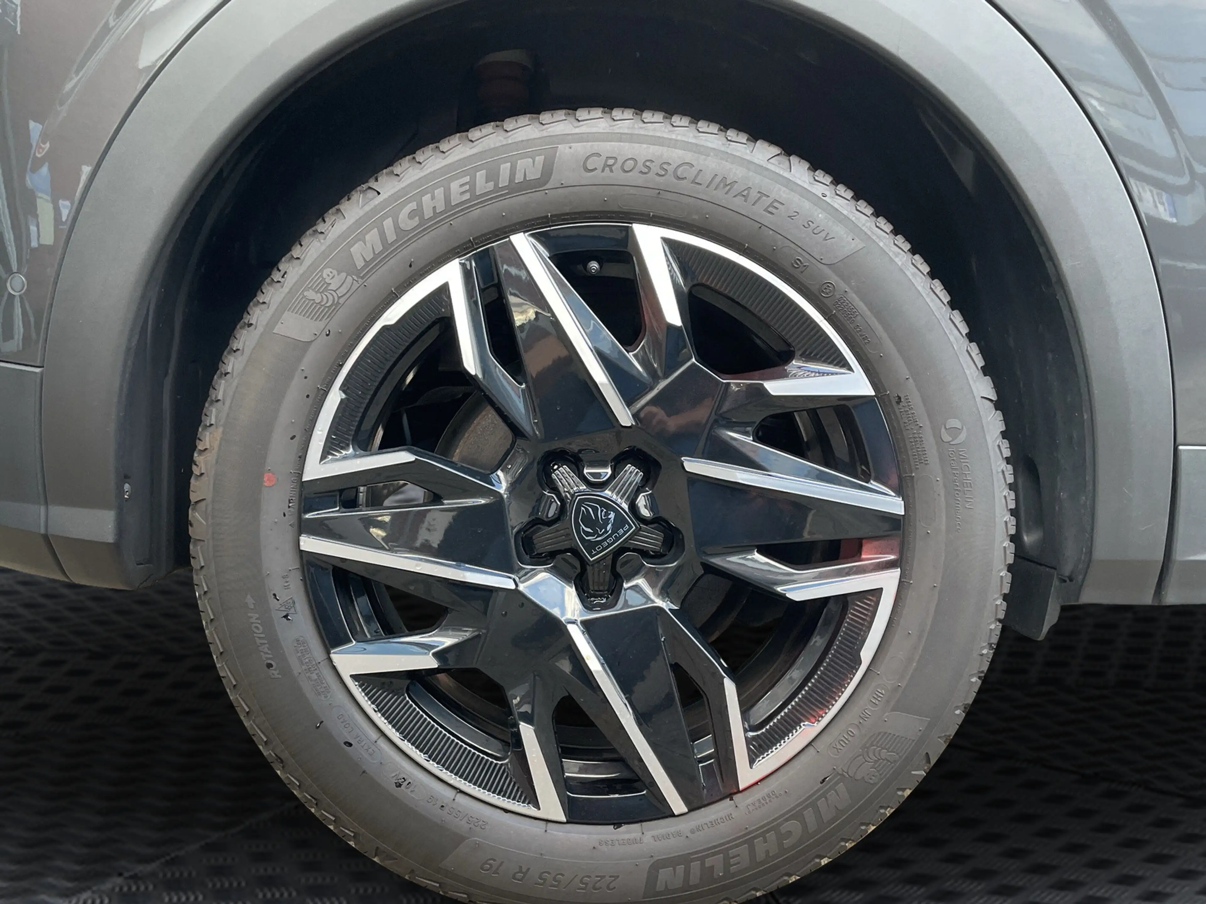 Peugeot 3008 Hybrid 136 GT  Automatik — photo 9