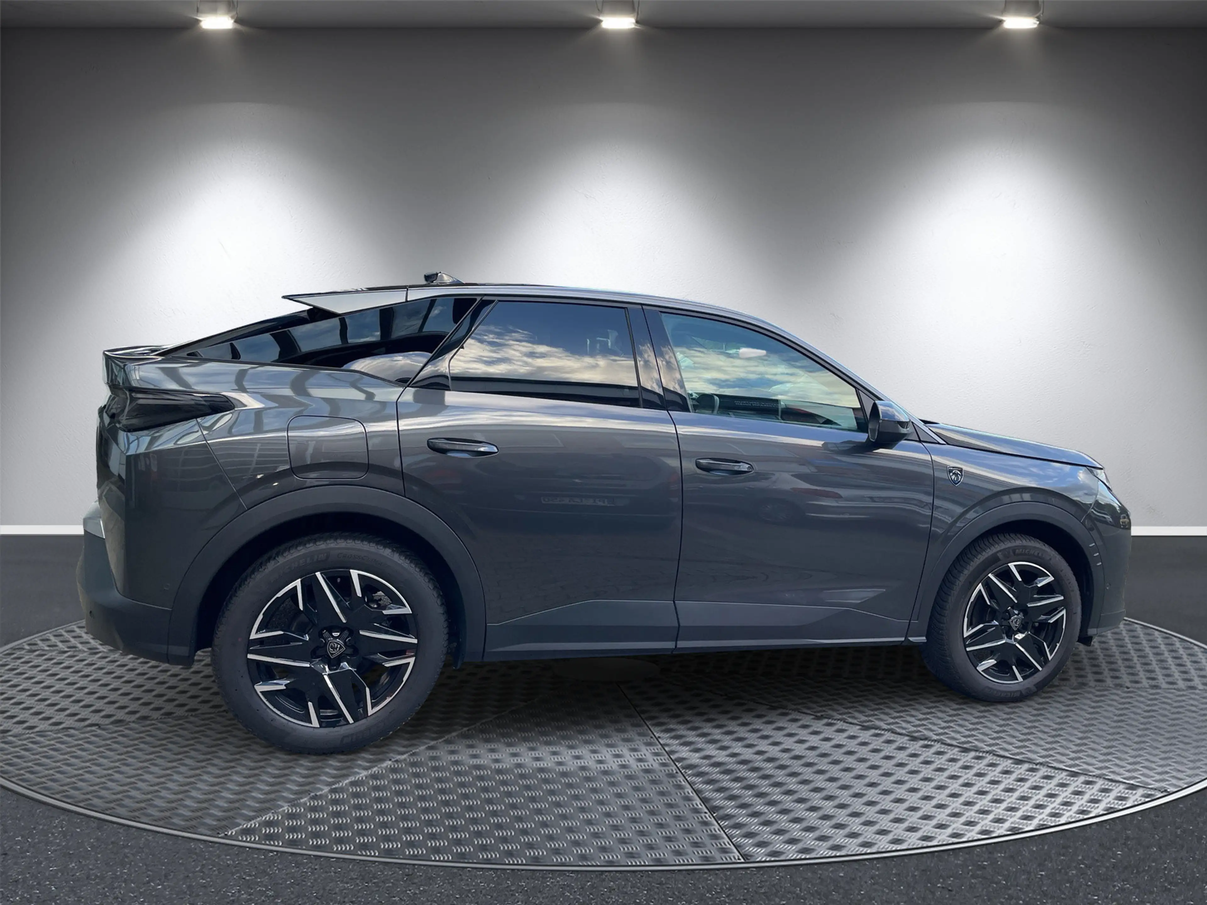 Peugeot 3008 Hybrid 136 GT  Automatik — photo 6