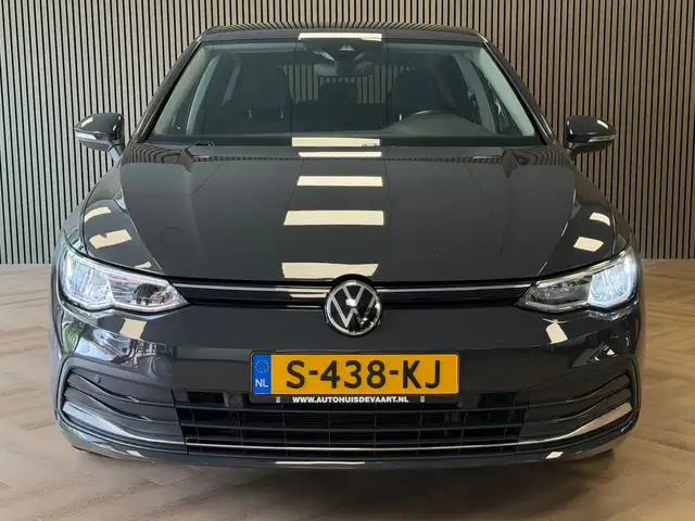 Volkswagen Golf view 2