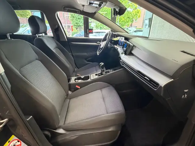 Volkswagen Golf view 9