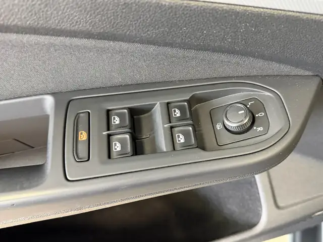 Volkswagen Golf view 15