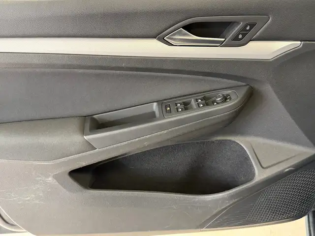 Volkswagen Golf view 14