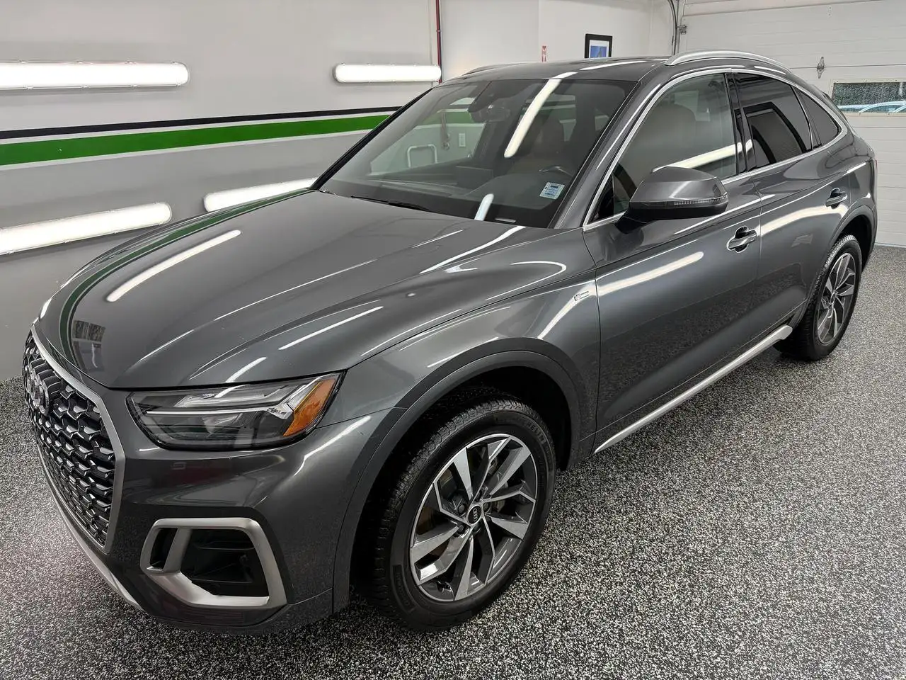 Audi Q5 снимка Audi Q5