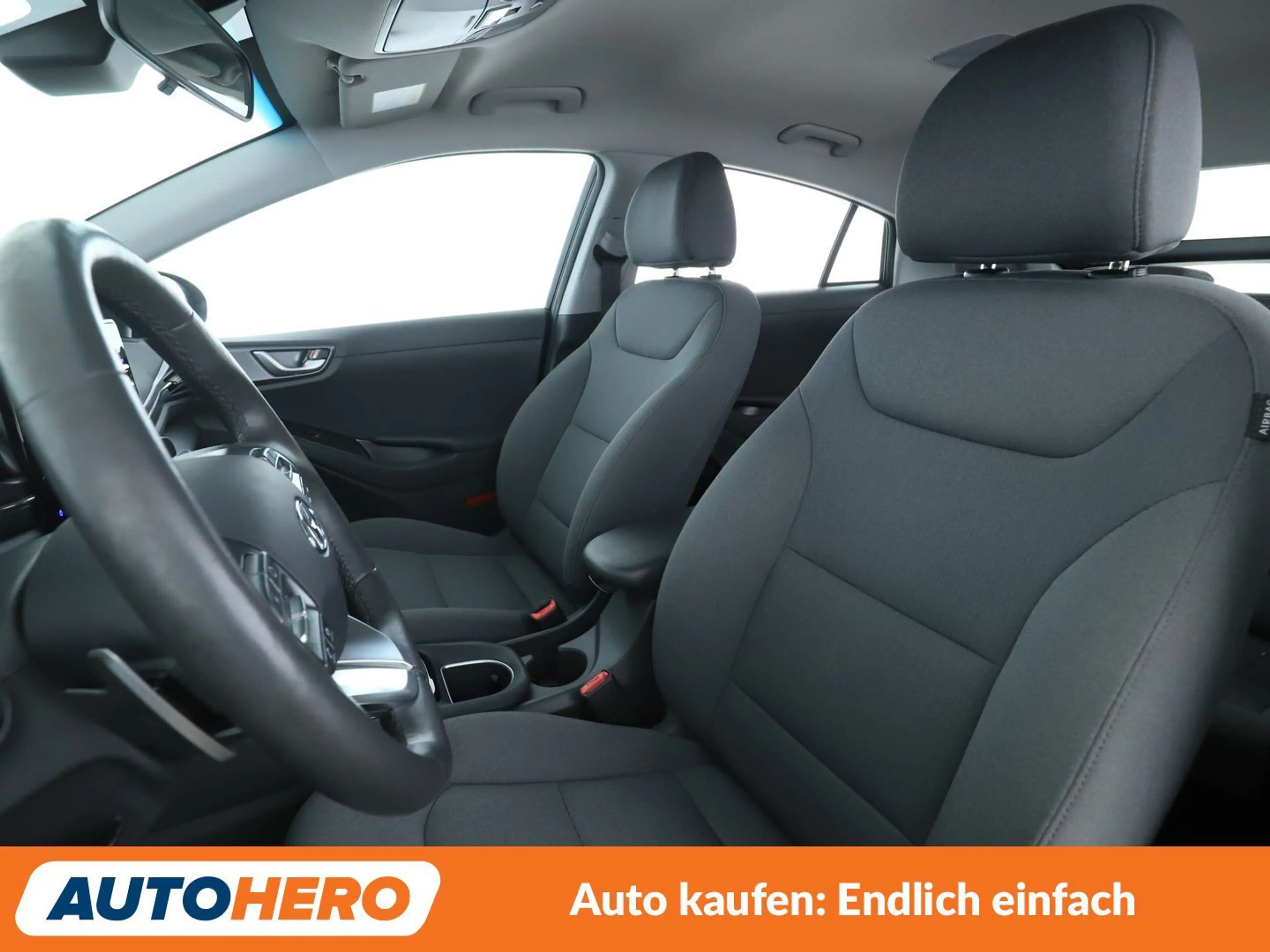 Hyundai IONIQ 1.6 Plug-in Hybrid Trend Aut.*ACC*CAM*PDC*SHZ*AHK* — photo 10