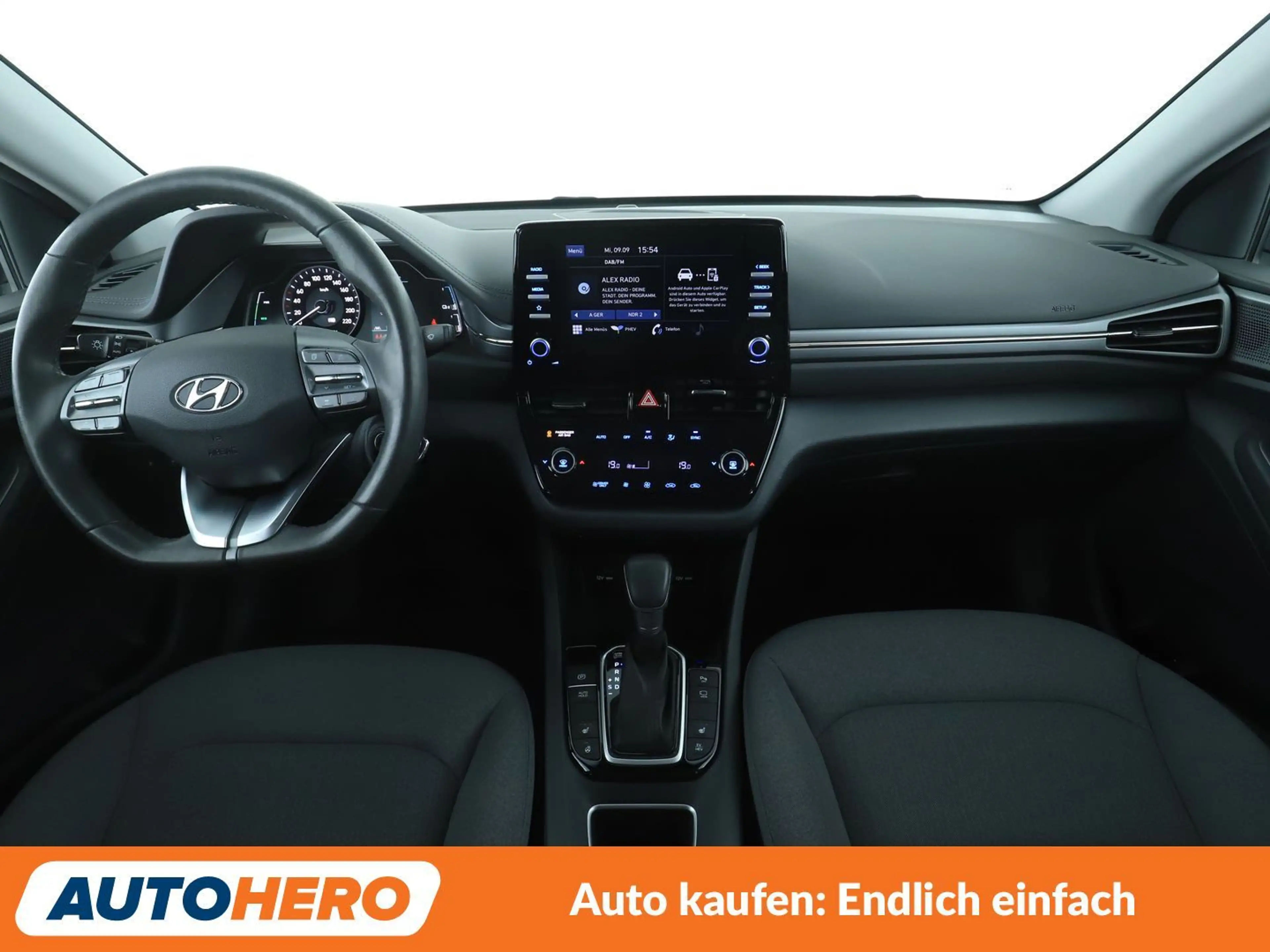 Hyundai IONIQ 1.6 Plug-in Hybrid Trend Aut.*ACC*CAM*PDC*SHZ*AHK* — photo 12