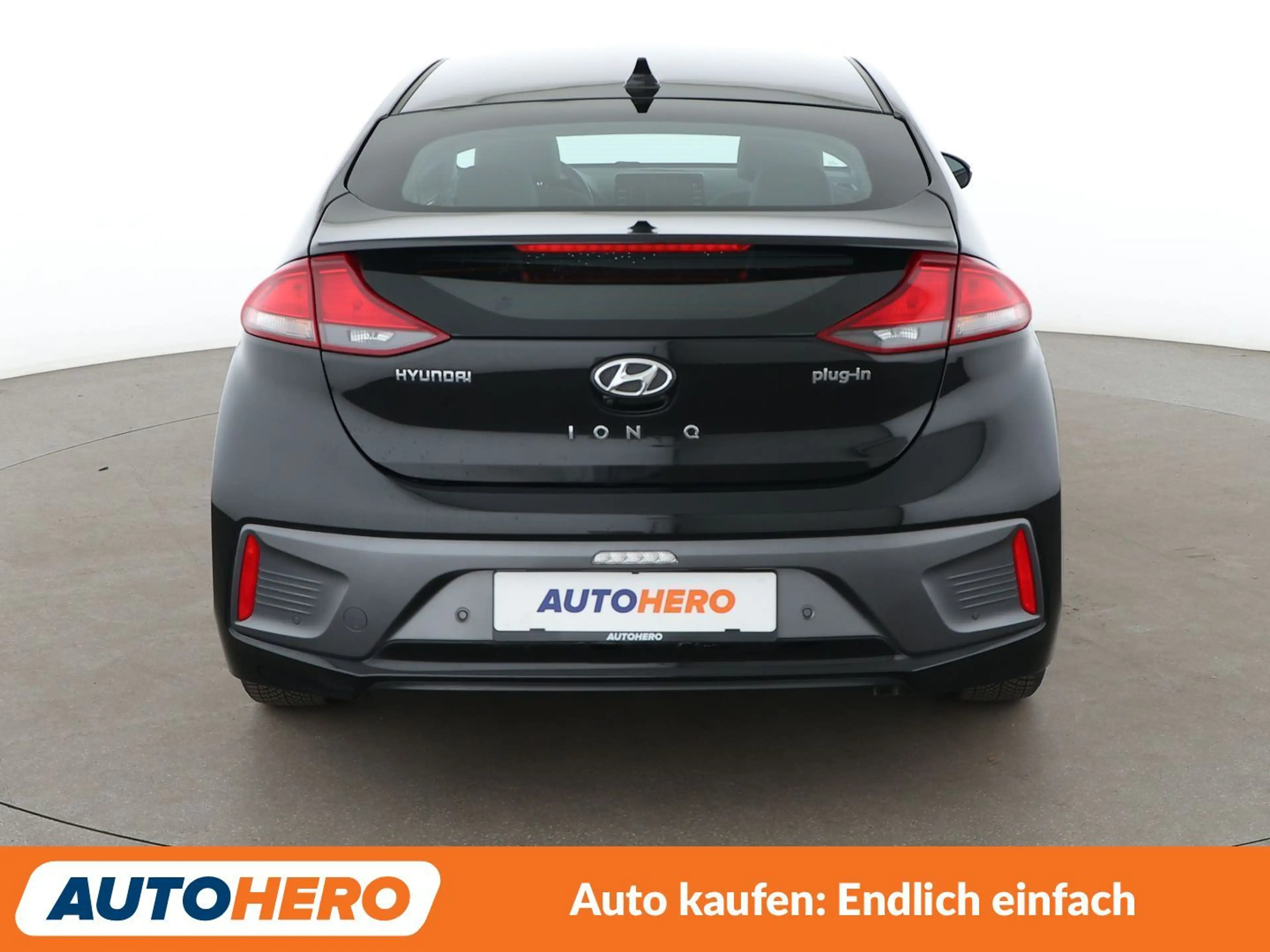Hyundai IONIQ 1.6 Plug-in Hybrid Trend Aut.*ACC*CAM*PDC*SHZ*AHK* — photo 5