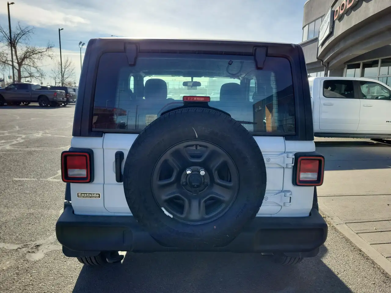Jeep Wrangler снимка Jeep Wrangler