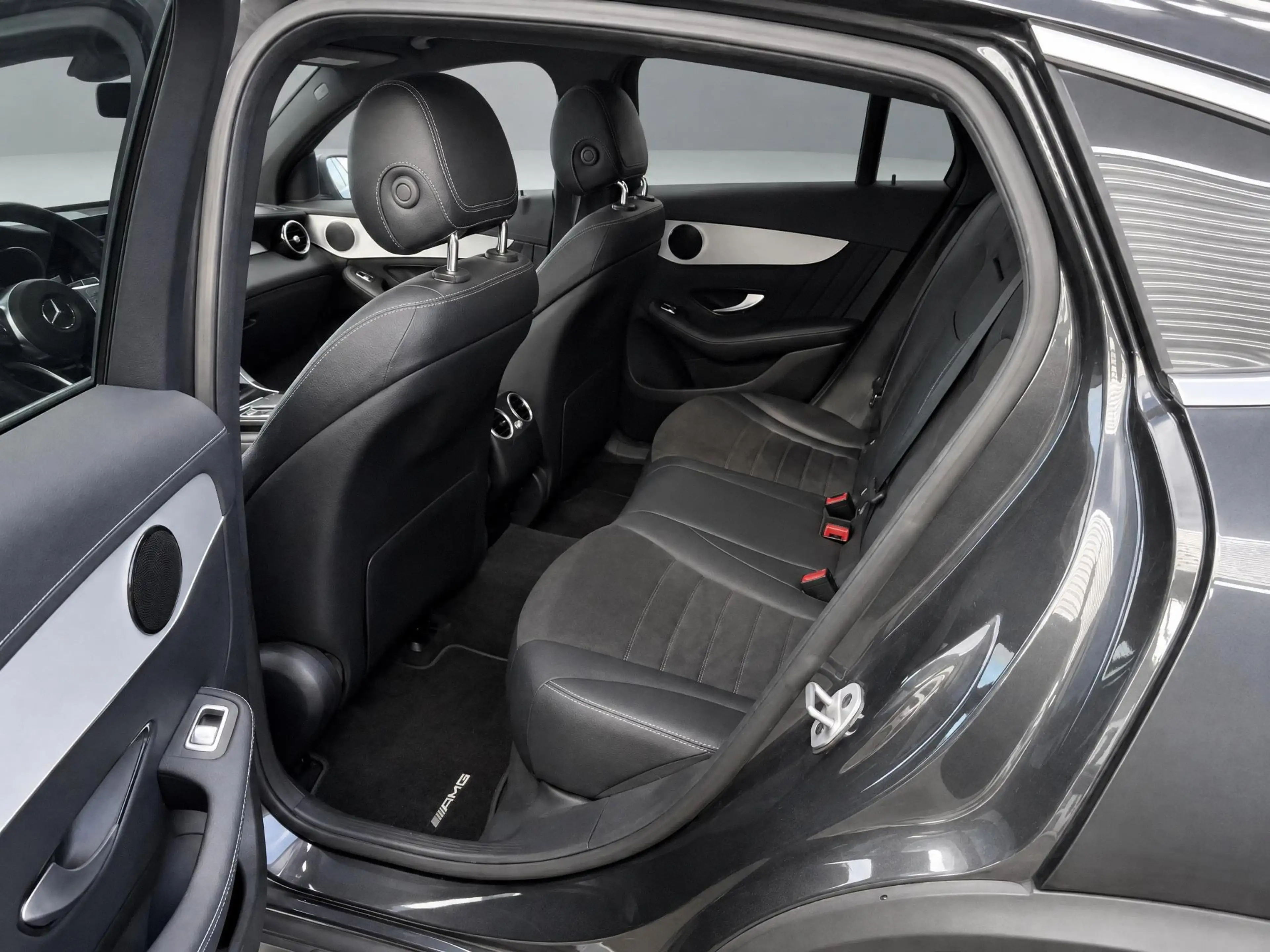 Mercedes-Benz GLC 300 Coupé 300e 4MATIC Business Solution AMG — photo 8