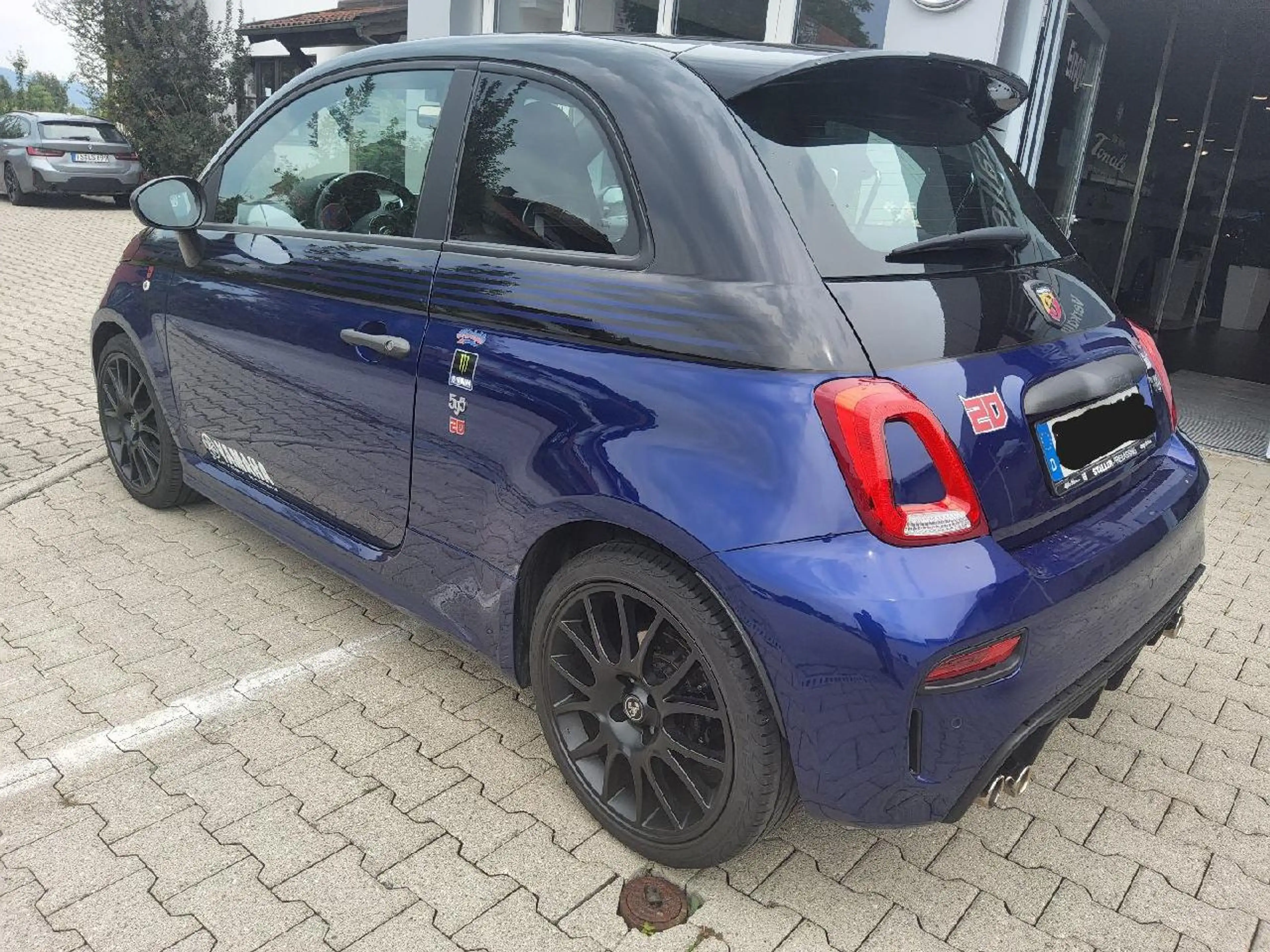 Abarth 500 595 Monster Energy Yamaha Lim. Edition — photo 5