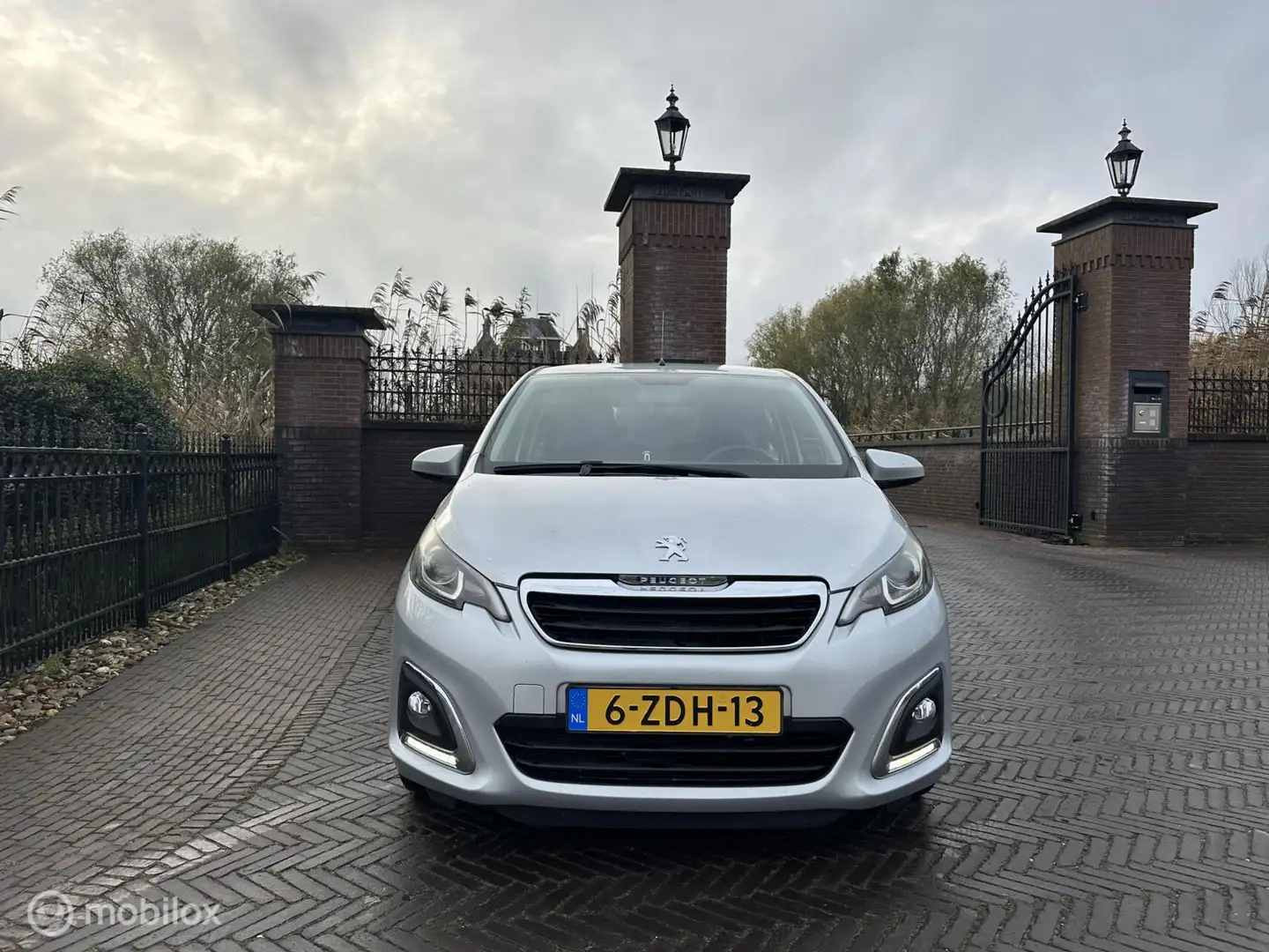 Peugeot 108 1.0 e-VTi Allure TOP Airco Cruise Navi GARANTIE Grijs - 2