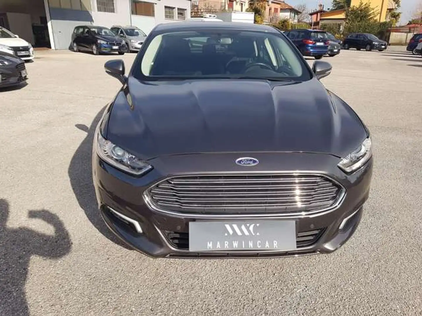 Ford Mondeo 5p 2.0 tdci Business s&s 150cv NAVI PDC CRUISE Gris - 1