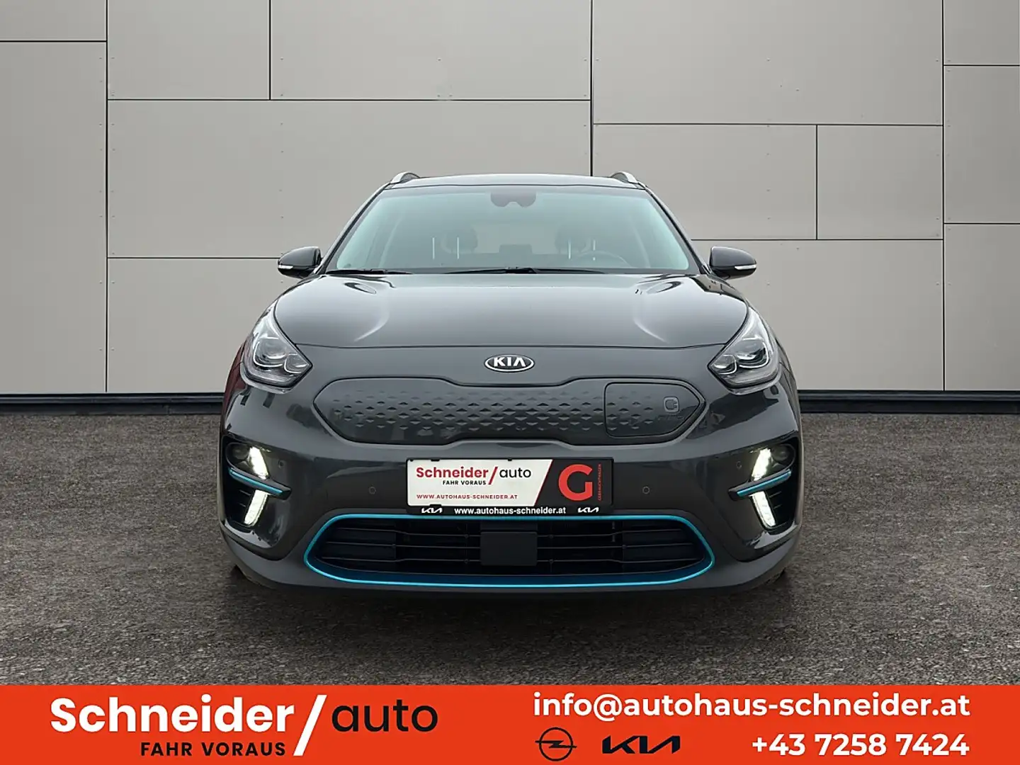 Kia e-Niro Niro EV 64kWh long Range Platin Aut. Grau - 2