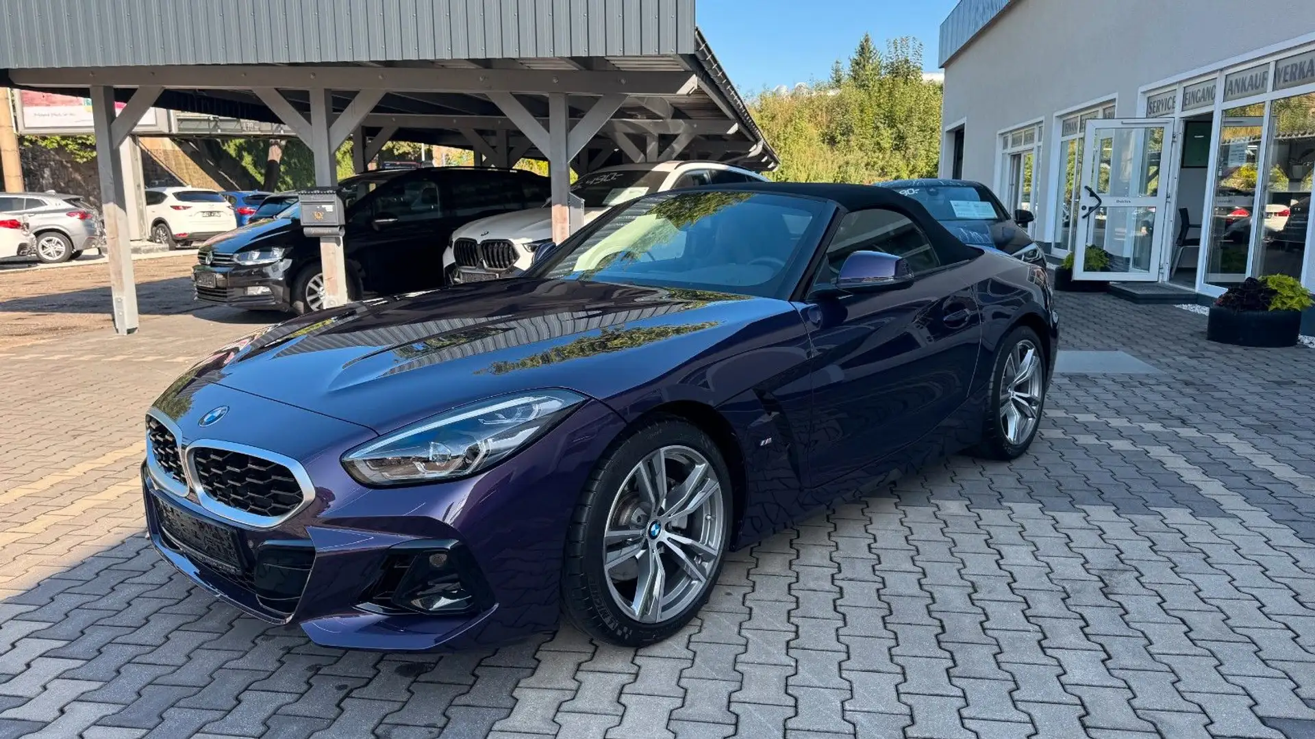 BMW Z4 sDrive 20 i Autom Navi Driv Assis DAB Фиолетовый - 2