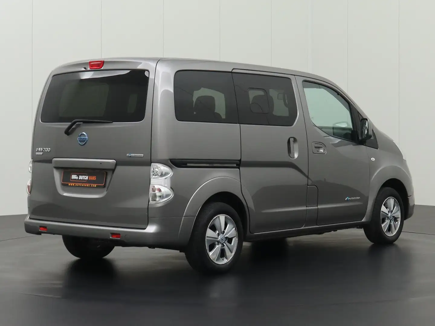 Nissan Evalia Elektrisch 5 persoons | Airco | Camera | Navigatie Beige - 2