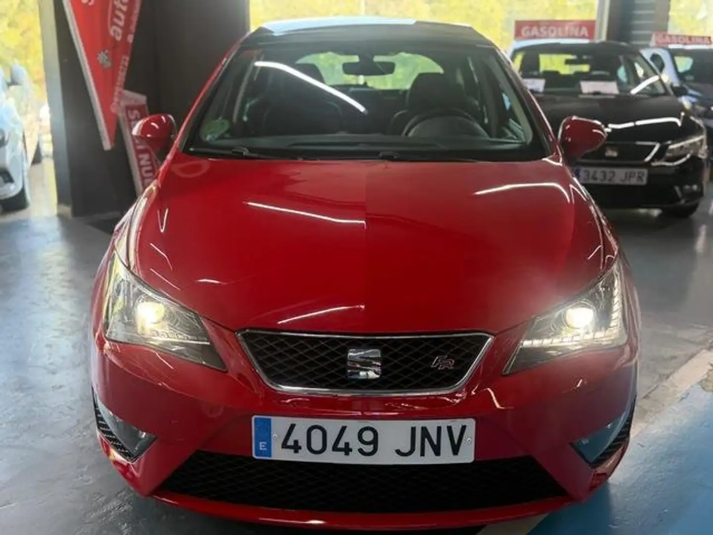 SEAT Ibiza 1.2 TSI S&S FR Rojo - 1