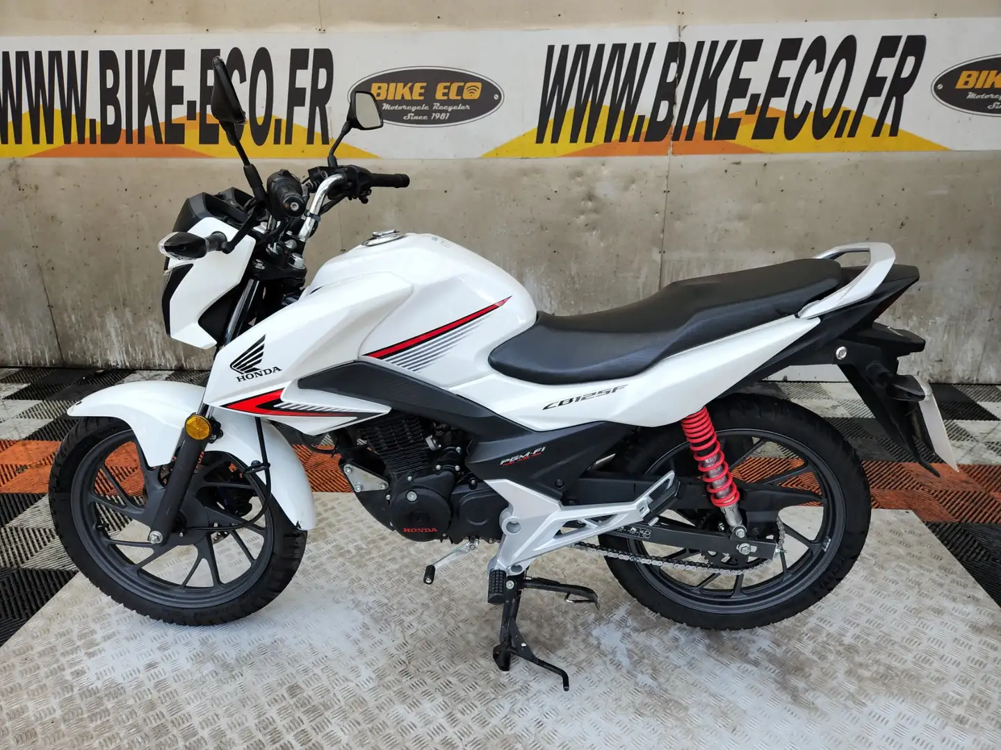 Honda CBF 125 Fehér - 2