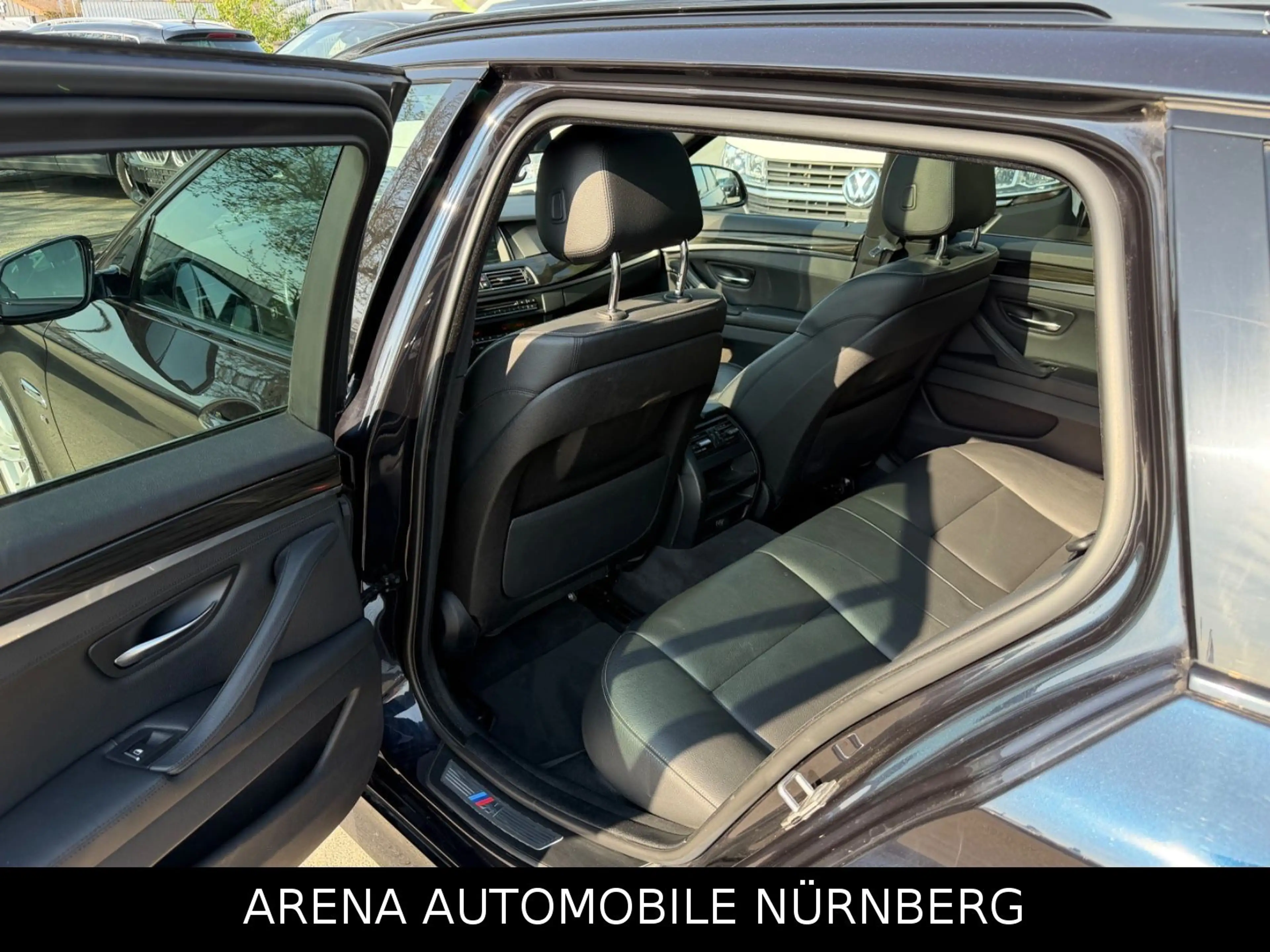 BMW 525 d Touring M-Paket*xDrive*Panorama*Leder* — photo 10
