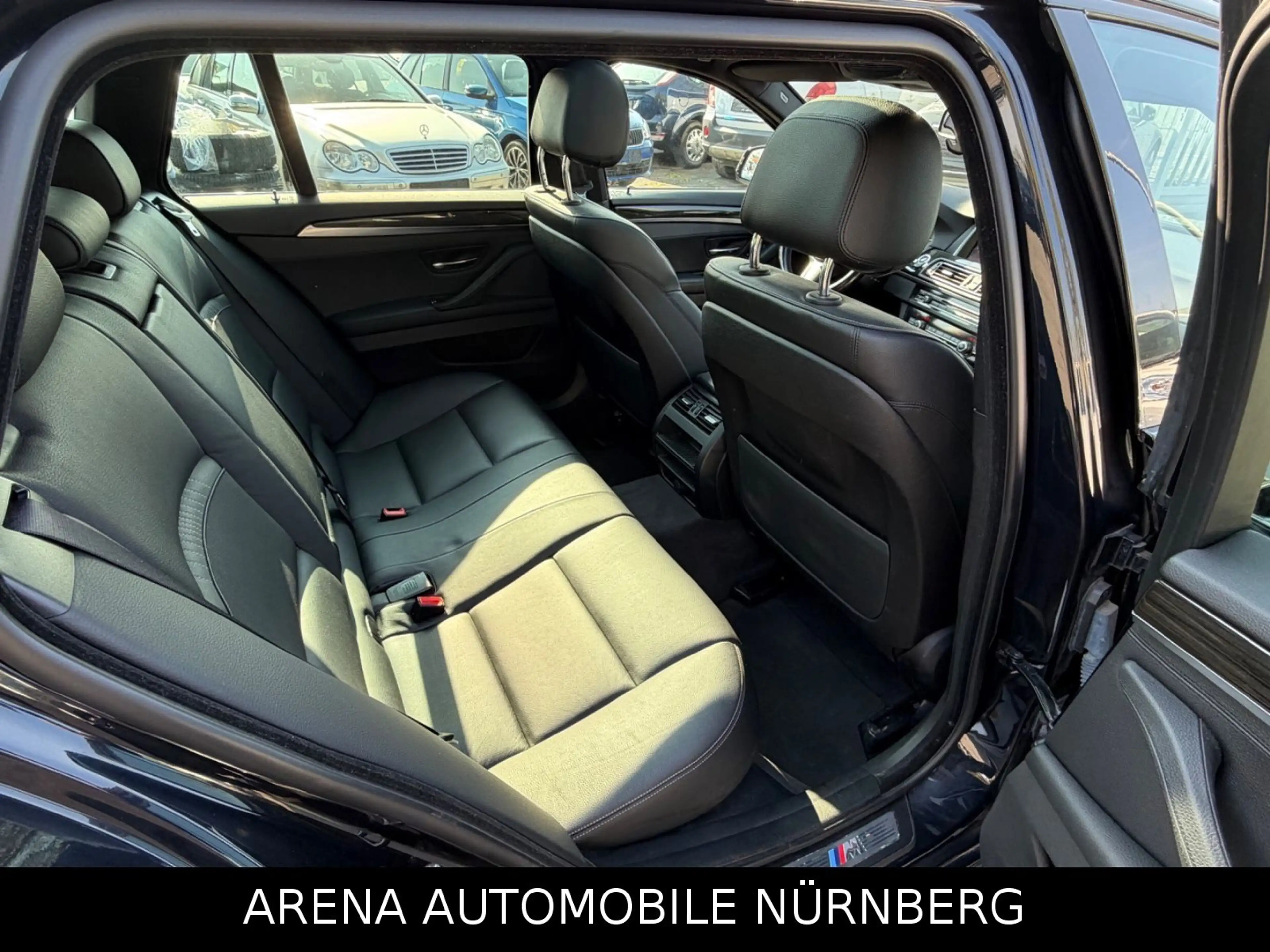 BMW 525 d Touring M-Paket*xDrive*Panorama*Leder* — photo 12