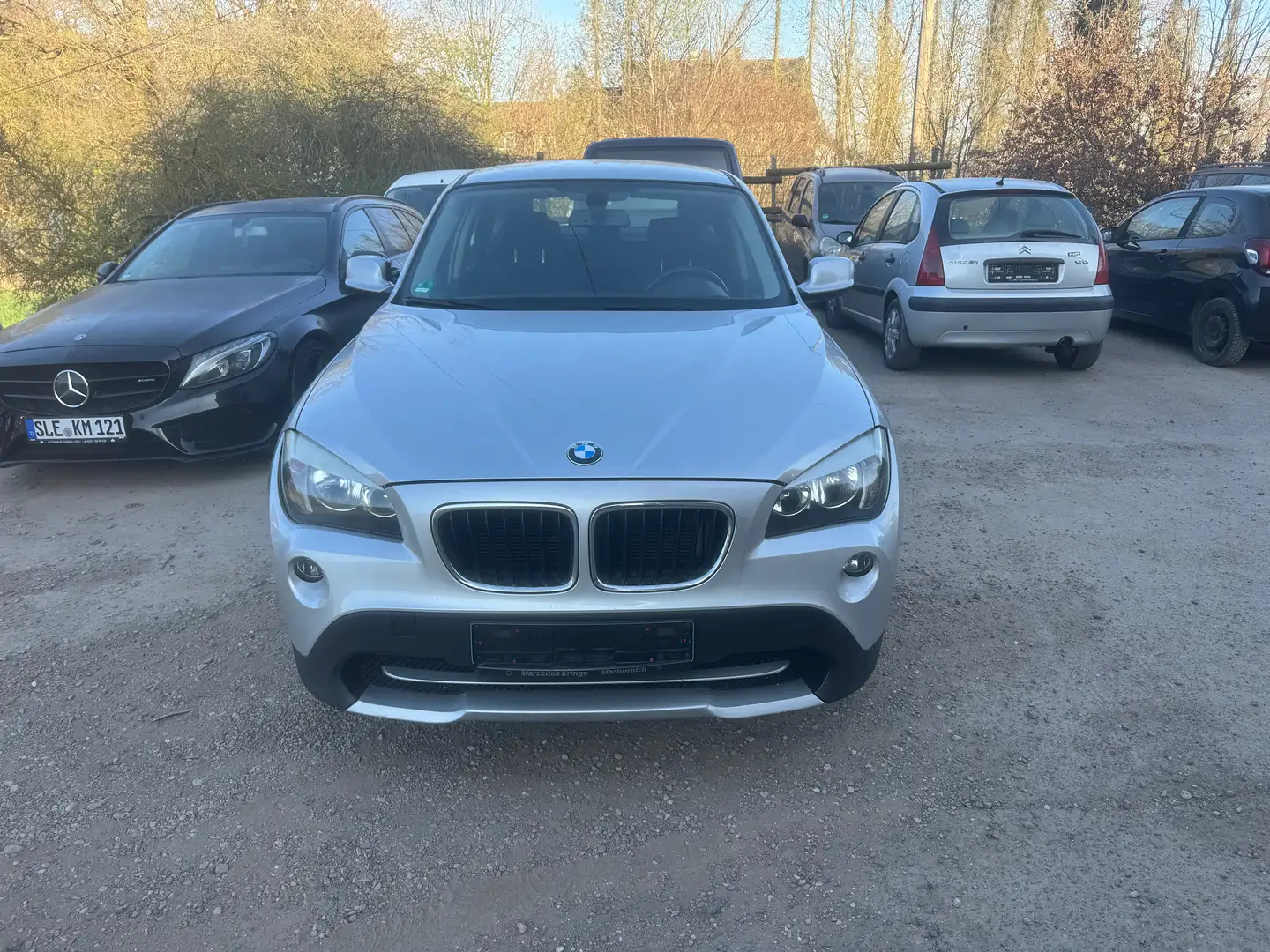 BMW X1 20 d xDrive Grau - 2