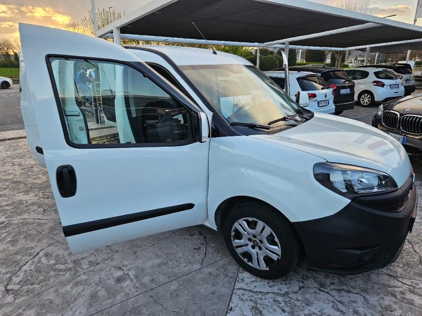 Fiat Doblo Doblò 1.6 MJT 105CV PC-TN Cargo Lamierato SX Blanc - 2