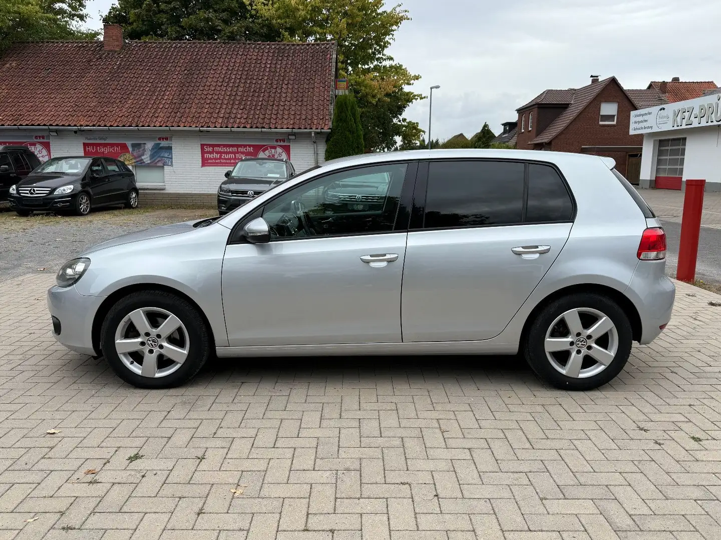 Volkswagen Golf VI, DSG, lückenlos Scheckheftgepflegt Argent - 2