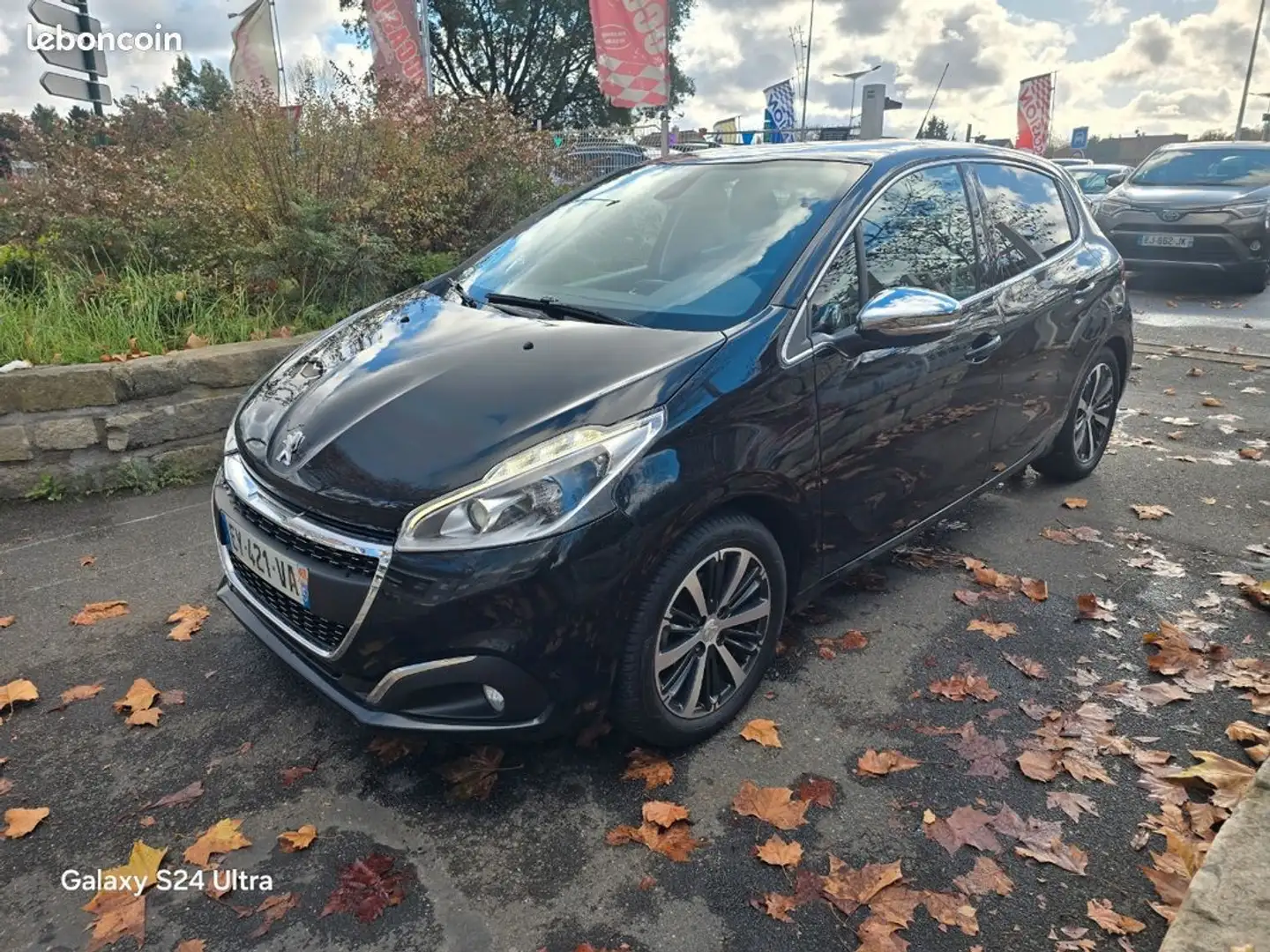 Peugeot 208 1.2l Ess 110 Boite Auto Allure 02-2018 - 1