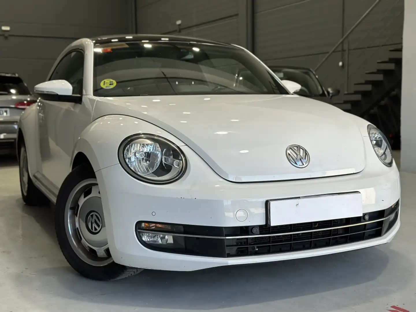 Volkswagen Beetle 1.6TDI Design 105 Blanco - 2